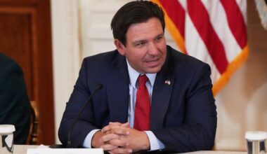 Florida's redistricting fight puts Ron DeSantis back in the Republican spotlight