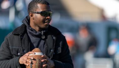 Football’s Shevin Smith Jr. selected for Tampa Bay Buccaneers National Coaching Academy