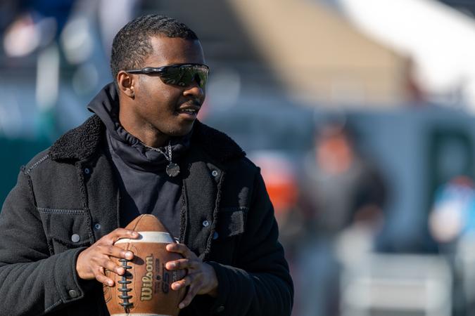 Football’s Shevin Smith Jr. selected for Tampa Bay Buccaneers National Coaching Academy