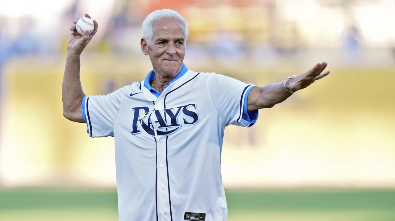 Former Florida governor Charlie Crist enters St. Petersburg mayor race