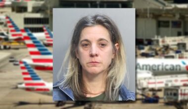 Queens woman accused of kicking deputy after being kicked off flight at MIA