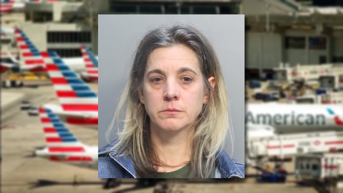 Queens woman accused of kicking deputy after being kicked off flight at MIA