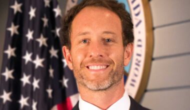 Stuart Mayor Christopher Collins resigns to run for Martin County Commission