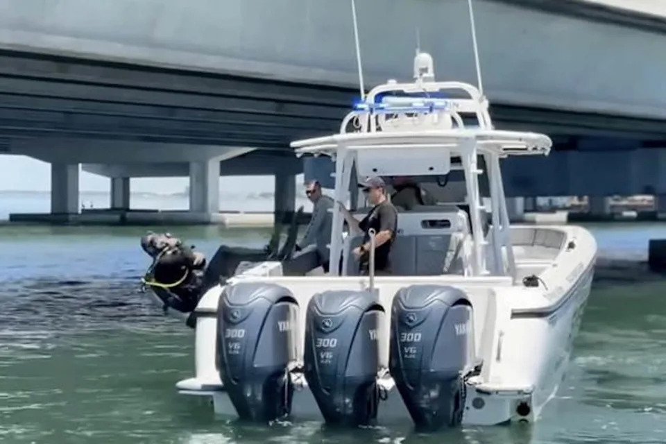 Members of the Hillsborough County Sheriff’s Office marine and dive teams search the area around the Howard Frankland Bridge in Tampa, Florida, on Friday. (Hillsborough County Sheriff's Office)