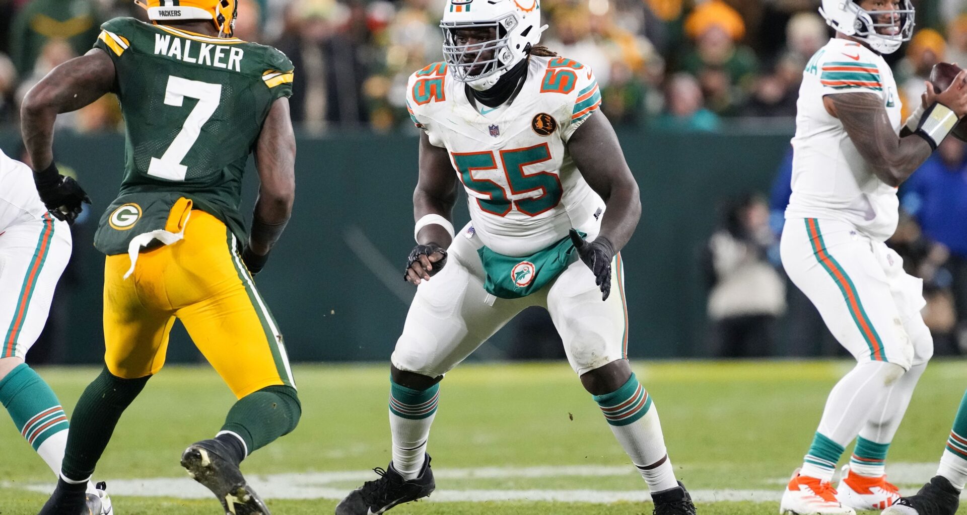 Miami Dolphins offensive linenam Aaron Brewer (55) during the game against the Green Bay Packers at Lambeau Field.