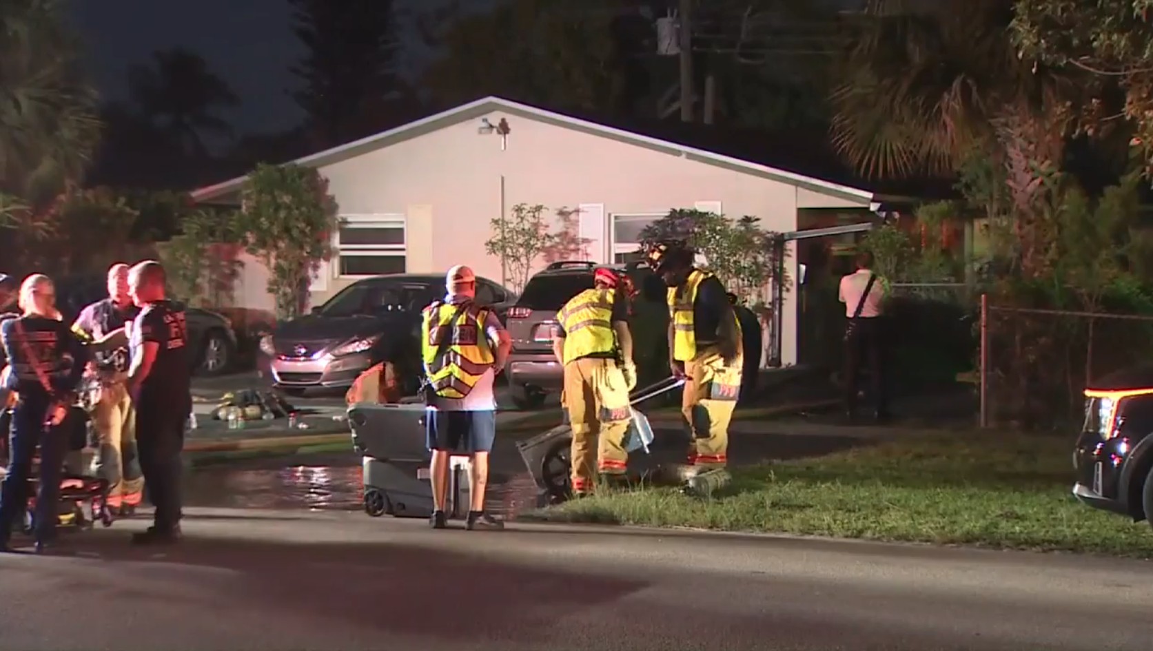 16 displaced after fire sparks at Lauderhill triplex; no injuries - WSVN 7News | Miami News, Weather, Sports