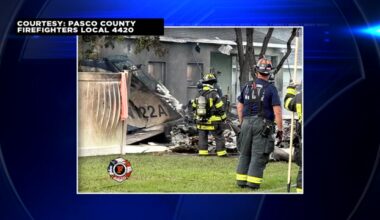 Pilot killed after small plane crashes between homes in Tampa-area neighborhood - WSVN 7News | Miami News, Weather, Sports