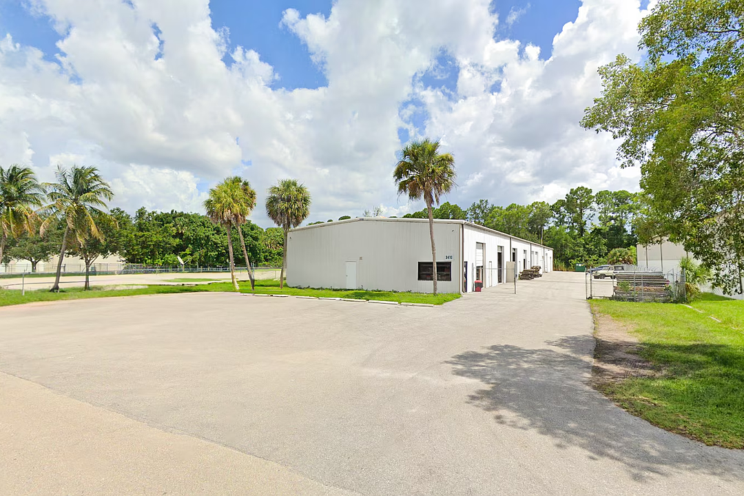Naples warehouse sells to Fort Lauderdale investor
