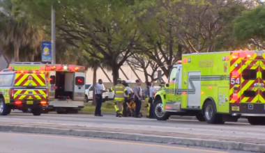 1 man dead, 2 women airlifted in critical condition after crash in Opa-Locka - WSVN 7News | Miami News, Weather, Sports