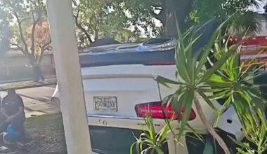 Police chase ends in rollover crash in Fort Lauderdale, authorities say – NBC 6 South Florida