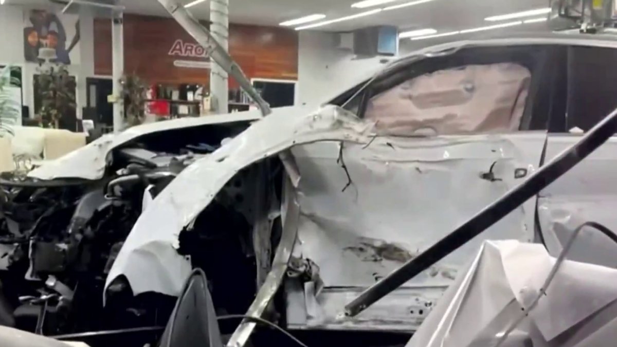 Child hurt after SUV slams into furniture store in North Miami – NBC 6 South Florida
