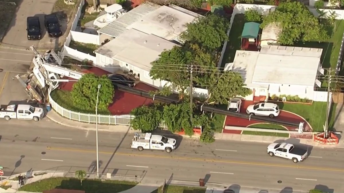 Crews respond after large crane collapses in Hialeah neighborhood – NBC 6 South Florida