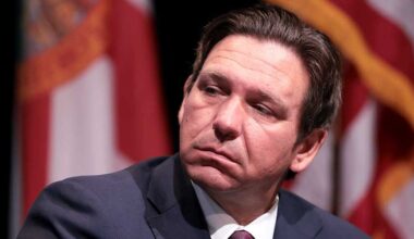 Gov. DeSantis submits Florida congressional map redraw to Legislature