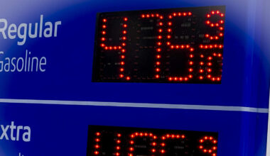 Wasserman Schultz Urges Federal Action As Florida Gas Prices Rise | NewsRadio WIOD