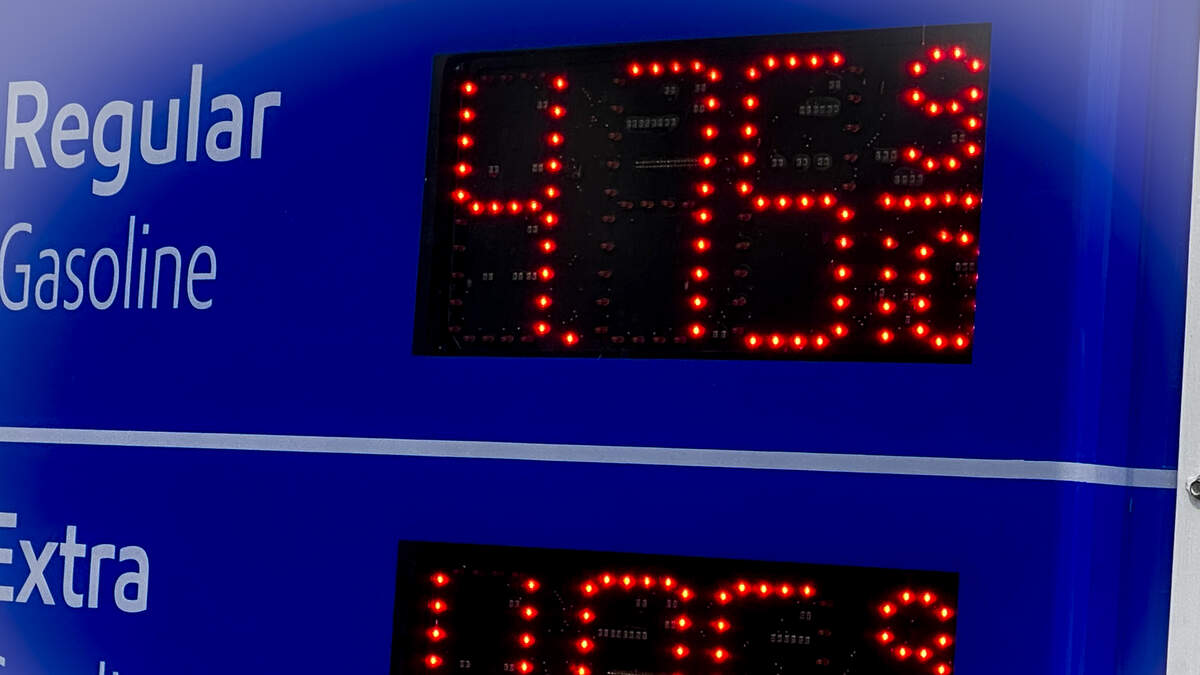 Wasserman Schultz Urges Federal Action As Florida Gas Prices Rise | NewsRadio WIOD