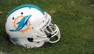 Hundreds gather in Fort Lauderdale for Dolphins draft night event | National