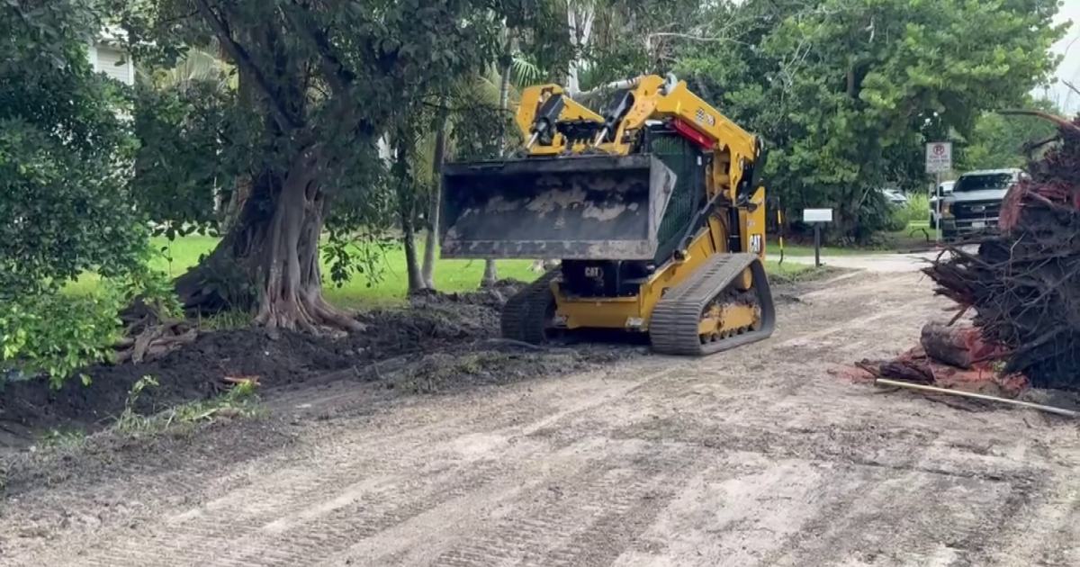 Sanibel businesses rebuild stronger after Ian, brace for hurricane season | Lee County