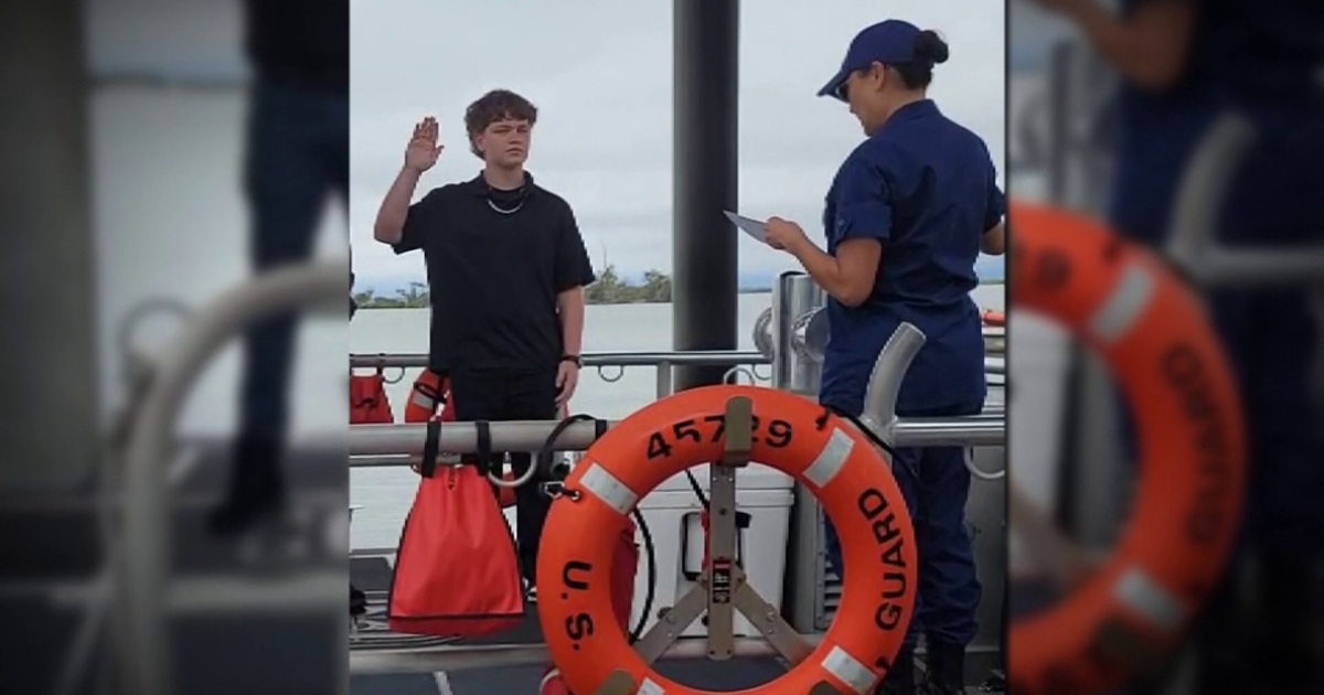 17-year-old Fort Myers student joins Coast Guard after JROTC training | Lee County