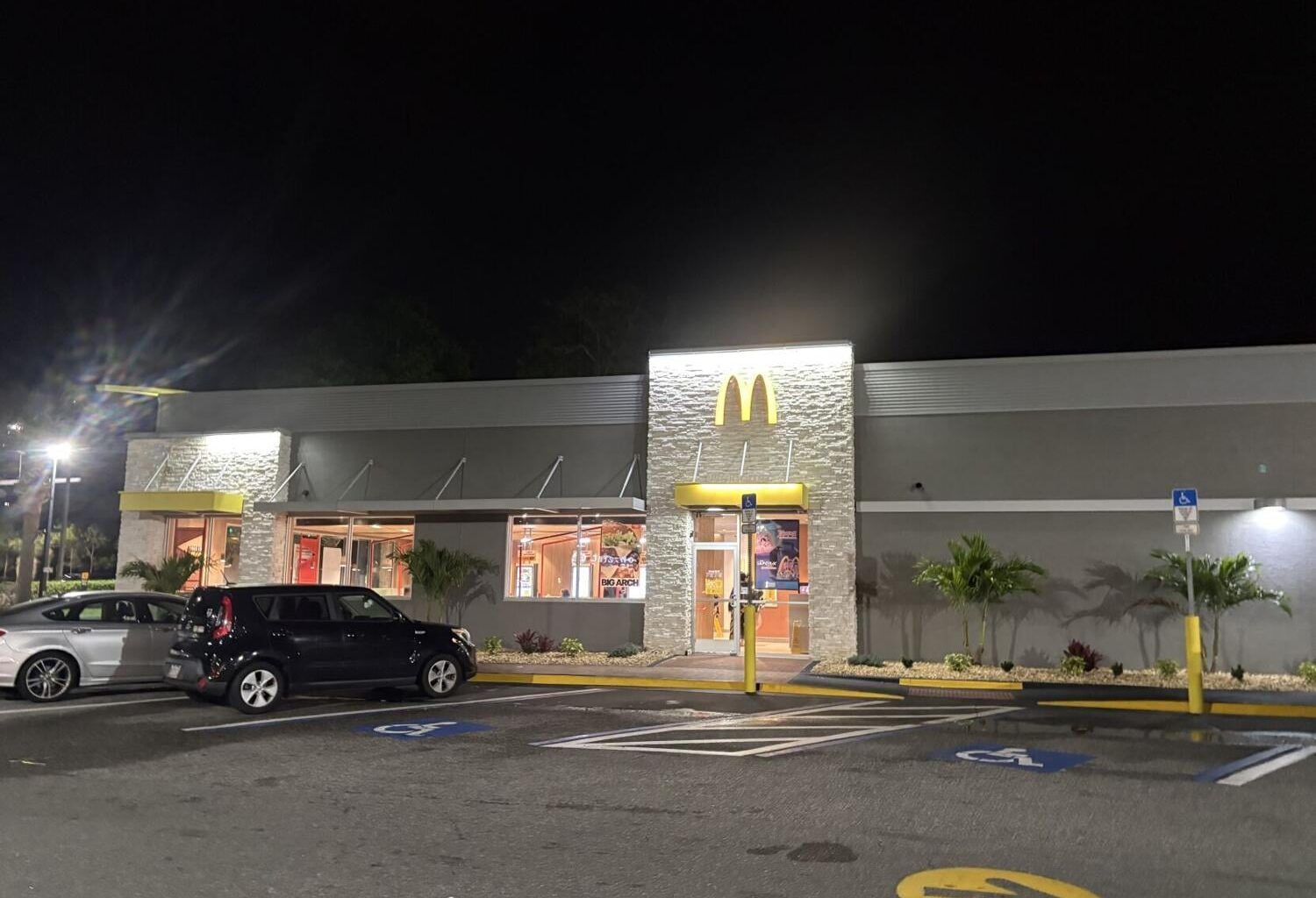 Suspect in custody after robbery at McDonald's on Alafaya, deputies say | News