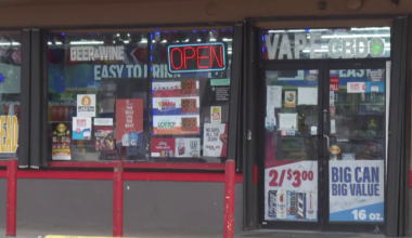 Fort Myers convenience store workers fear for safety after coworker's murder | Lee County