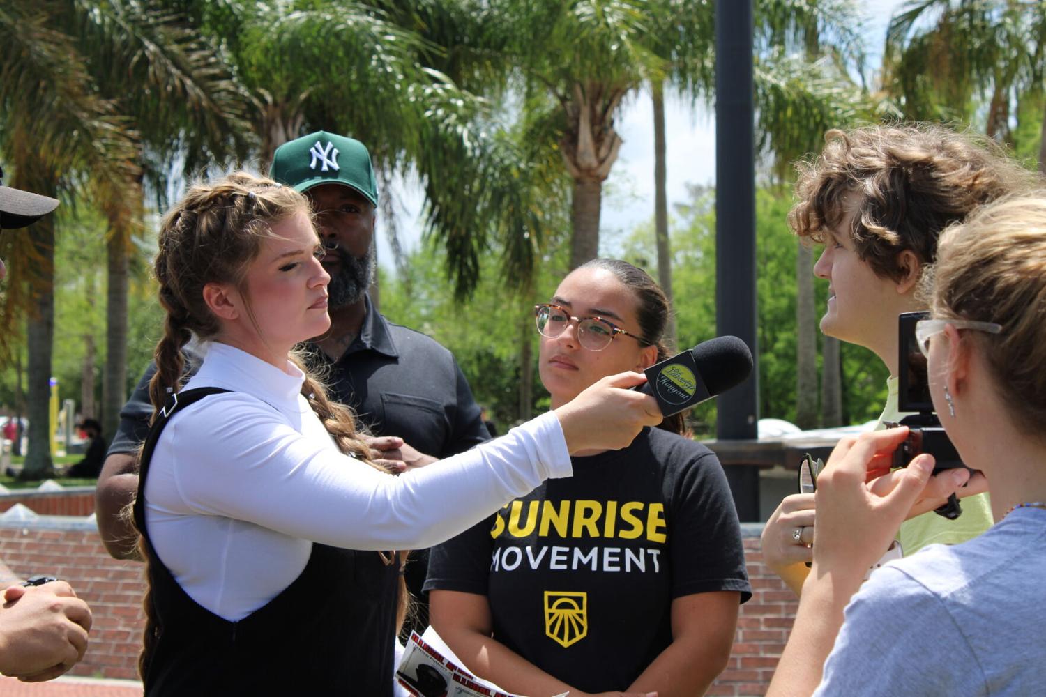 Sunrise UCF hosts walkout to demand raises for professors, end of ICE collaboration | Life