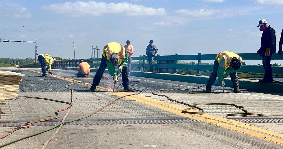 10 day bridge closure leads to extra hour long commute for drivers | Lee County