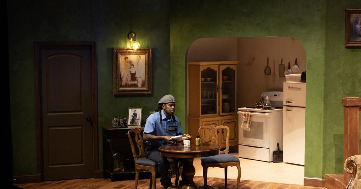 Review: Layon Gray’s ‘Willie Lynch’ finds a comfortable home at M Ensemble | Arts Culture