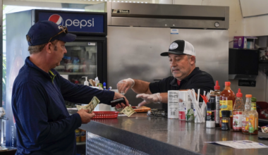 Does this diner inside a tire shop have St. Petersburg’s best burger? | St. Petersburg