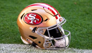 49ers trade back in 1st round of NFL draft with Miami Dolphins