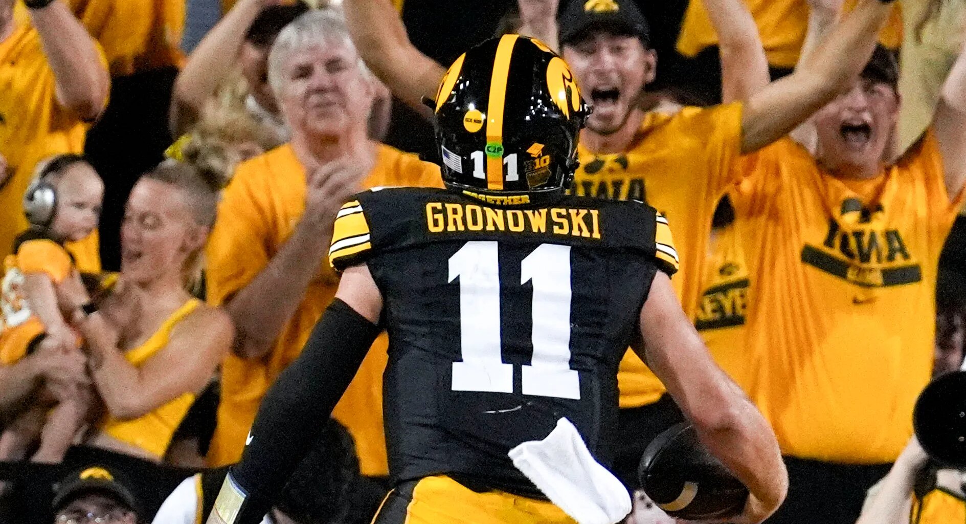 Iowa football QB Mark Gronowski signs with Miami Dolphins as UDFA