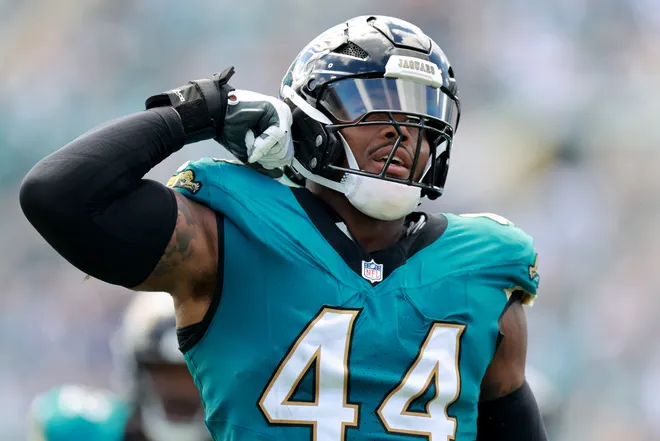 JACKSONVILLE, FLORIDA - SEPTEMBER 21: Travon Walker #44 of the Jacksonville Jaguars celebrates after a sack during the first quarter against the Houston Texans at EverBank Stadium on September 21, 2025 in Jacksonville, Florida. (Photo by Mike Carlson/Getty Images)
