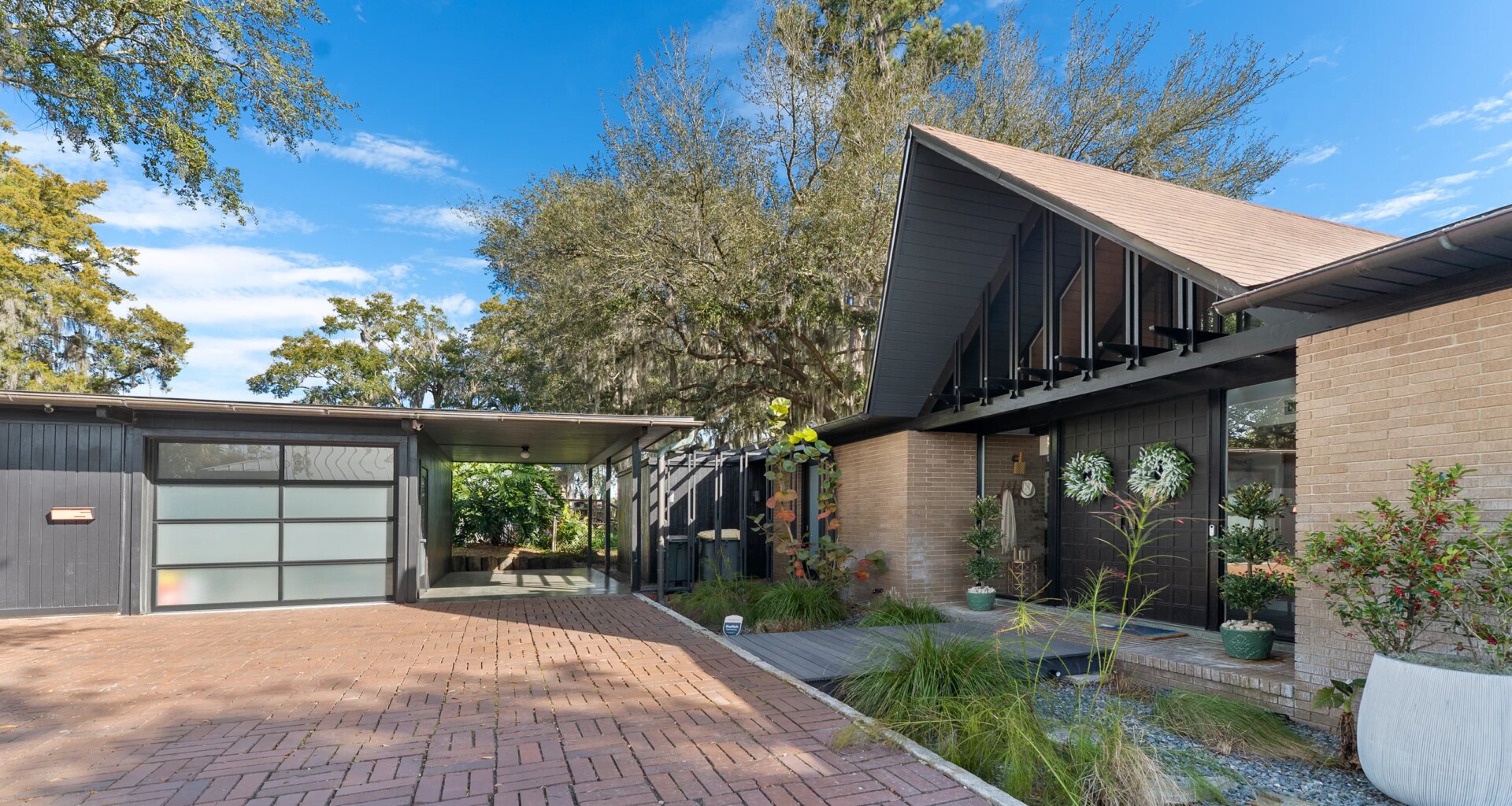 Unique Jacksonville home sold for $837.5K connects two creative owners