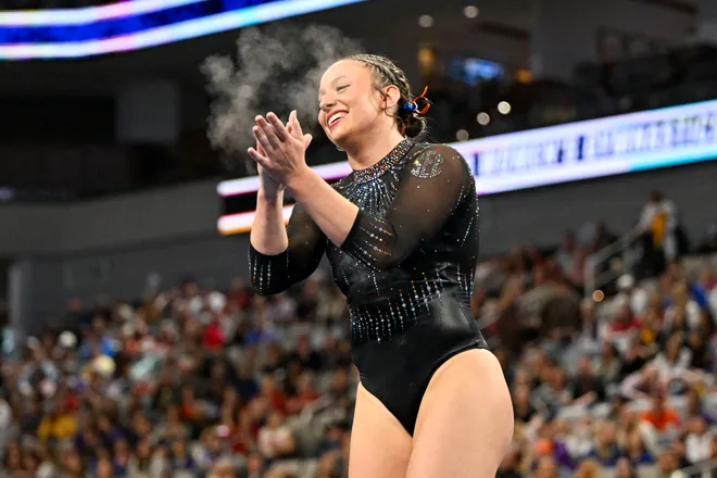Apr 18, 2026; Fort Worth, TX, USA; University of Florida gymnast Gabby Disidore performs on floor exercise during the 2026 NCAA Women’s Gymnastics National Championships at Dickies Arena. Mandatory Credit: Jerome Miron-Imagn Images