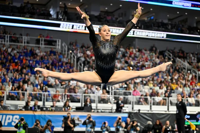Apr 18, 2026; Fort Worth, TX, USA; University of Florida gymnast Danie Ferris performs on floor exercise during the 2026 NCAA Women’s Gymnastics National Championships at Dickies Arena. Mandatory Credit: Jerome Miron-Imagn Images