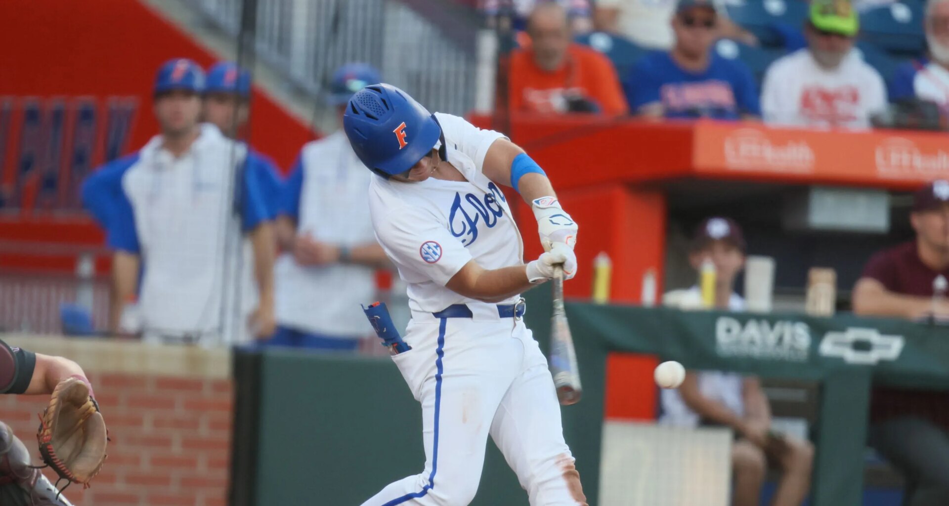 Florida baseball avoids dropping out of D1Baseball rankings