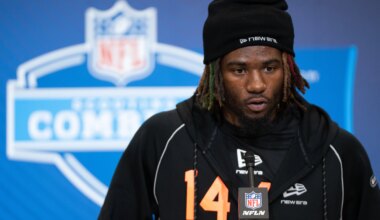 Miami Dolphins sign Texas A&M RB Le'Veon Moss after going undrafted