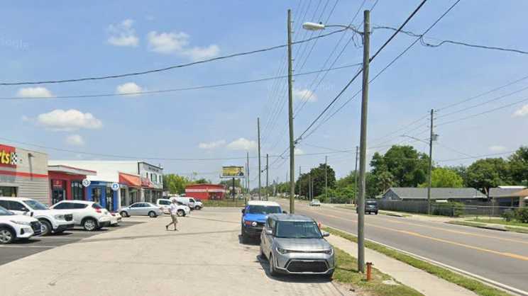 Victim runs mile for help after held at gunpoint for sex in Florida