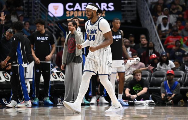 Orlando Magic center-forward Wendell Carter Jr. (34) celebrates in the second half against the New Orleans Pelicans in an NBA basketball game in New Orleans, Sunday, April 5, 2026. (AP Photo/Ella Hall)