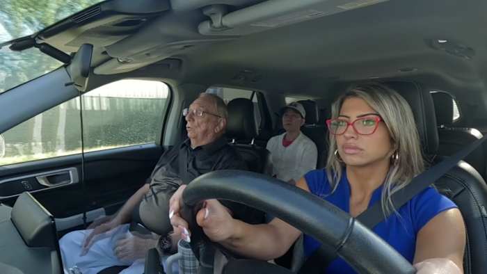 Simple safety habits to help Jacksonville drivers stay in their lane, avoid trouble spots