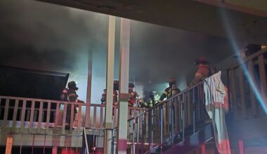 Four adults, four children displaced by fire at Florida Boulevard apartment complex