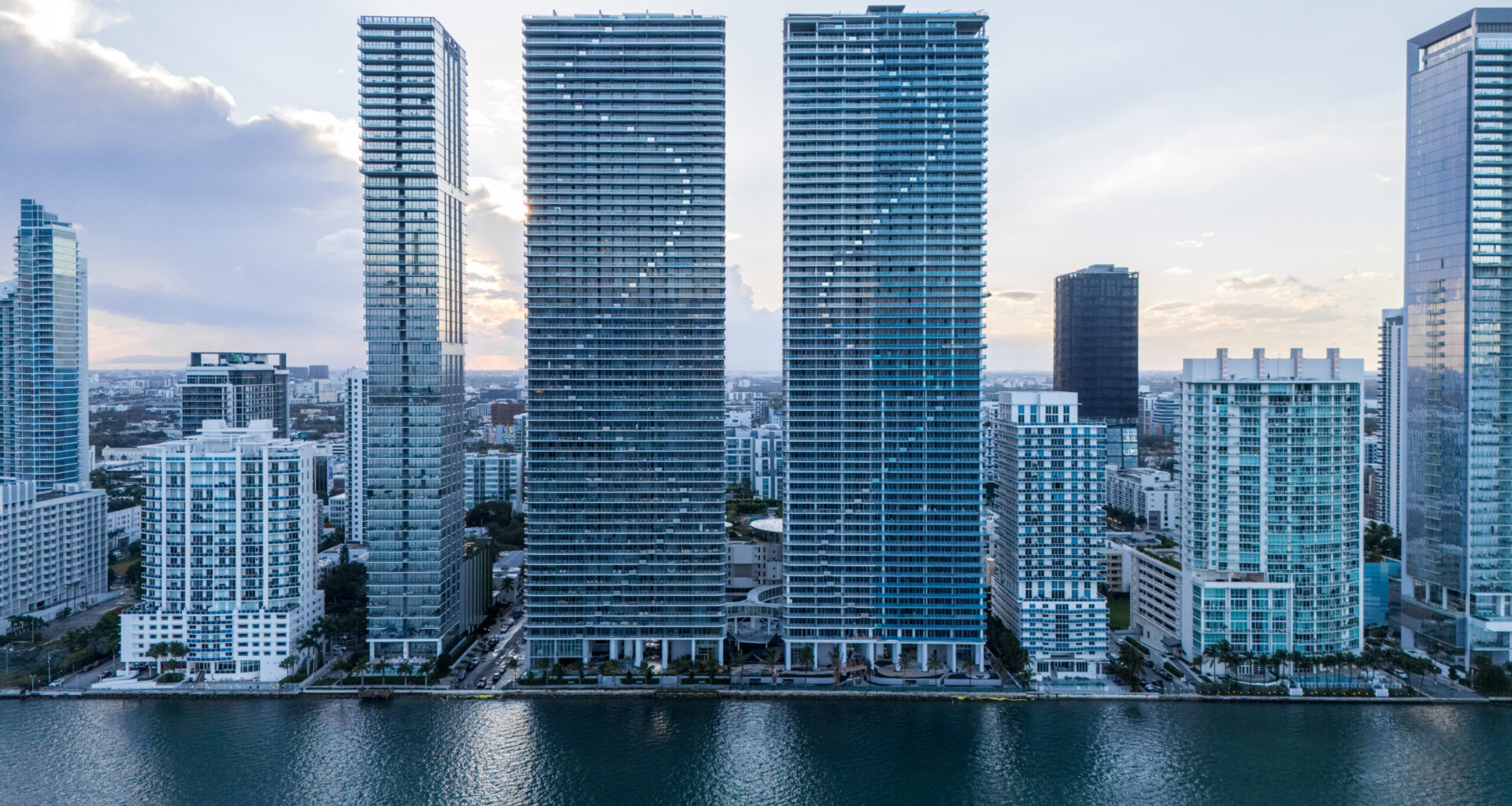 Aria Reserve North Tower Nearly Complete at 725 NE 24th Street in Edgewater, Miami