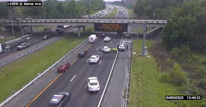 Crash on I-295 South in Duclay area causing major backups