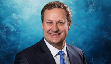 Bill Carlson launches bid for Tampa Mayor with 'Modern Family' style video, takes early jab at Bob Buckhorn