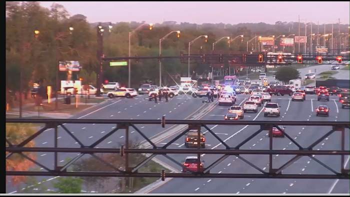 Crash involving pedestrian closes eastbound SR-436 in Altamonte Springs, police say