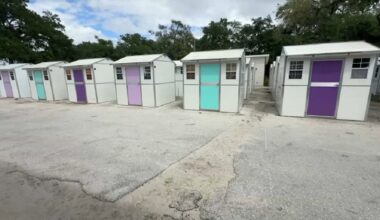 Tampa Hope provides small cottages as a place for homeless people to stay as they work to get back on their feet. (Spectrum News)