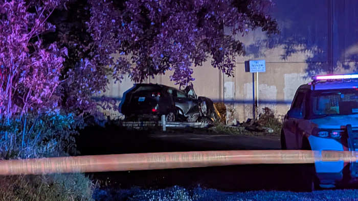 Young man killed when SUV crashes through dead-end barrier into concrete wall of I-295 in Loretto: JSO