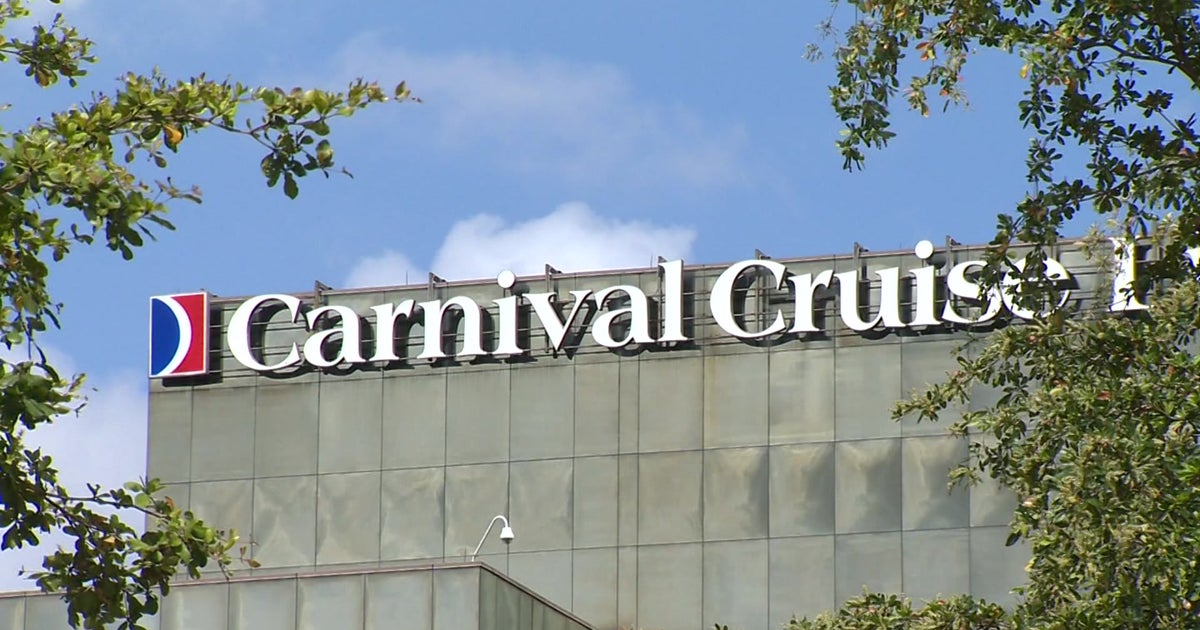 Carnival Cruise Line must pay $300,000 to passenger after overserving alcohol led to fall, Miami jury finds
