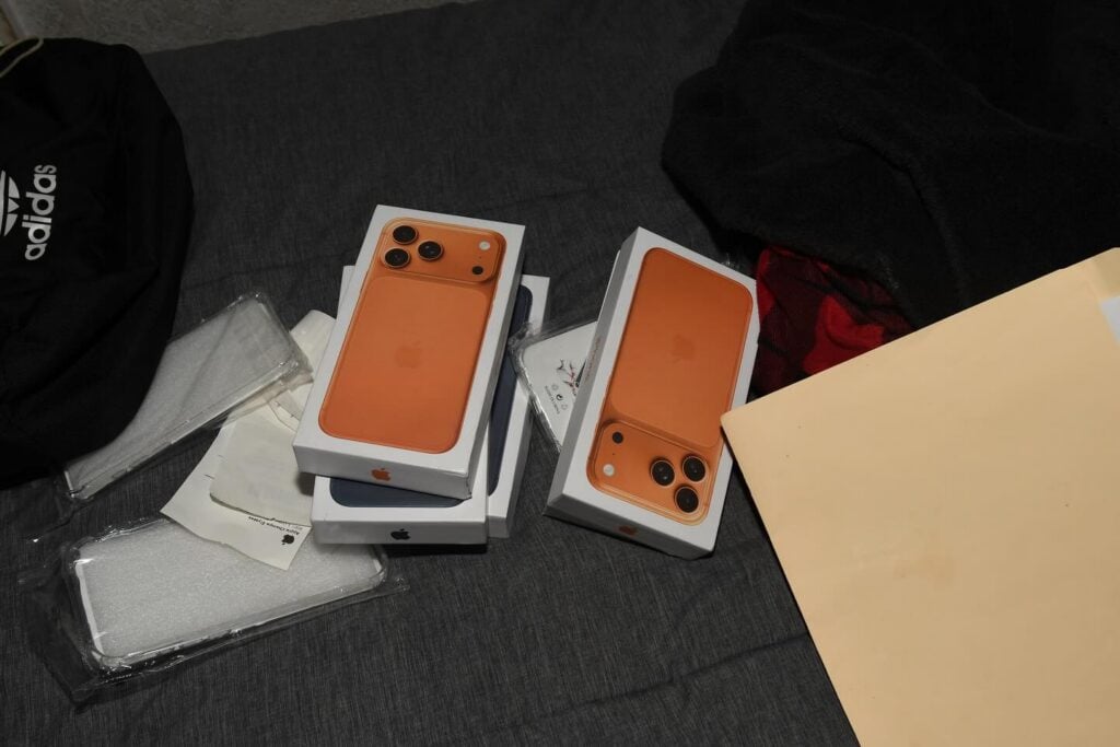 Additional stolen cellphones that were allegedly found in the teen suspect's home. (Photo: Orlando Police Department)