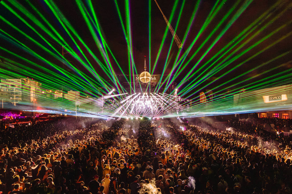 III Points stage and crowd