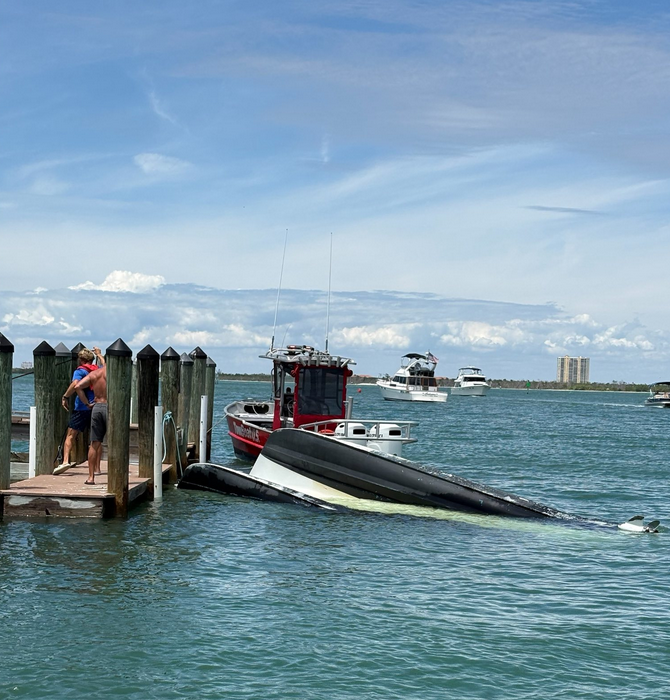 Coast Guard rescues boat off Fort Myers Beach - FORT MYERS